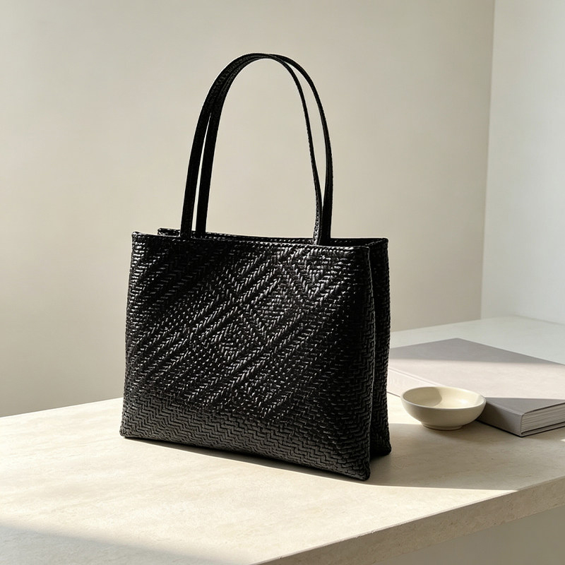 멘디 천연 가죽 직조 프린트 그레인 토트백 오픈탑 대용 - Leatherwork Designs 리뷰 및 가격
